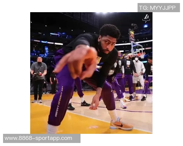 安东尼戴维斯表现出色14投8中砍下25分助球队获胜并贡献多项数据 安东尼戴维斯表现出色14投8中砍下25分助球队获胜并贡献多项数据