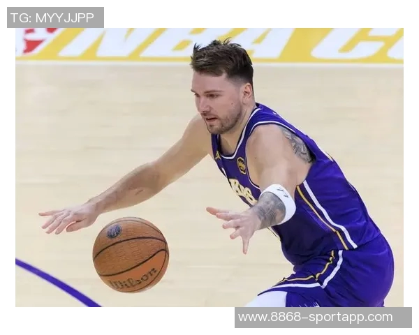 艾顿谈篮球哲学：得分与出手数不重要我信任东契奇詹姆斯和里夫斯的能力