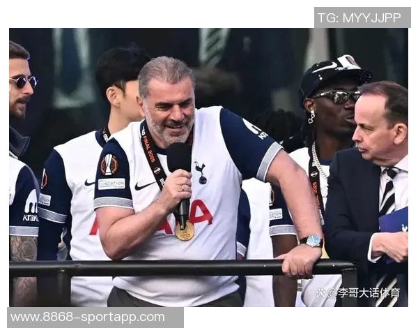 萨顿称波斯特科格鲁重返凯尔特人是明智之举因受到了球迷的热爱 萨顿称波斯特科格鲁重返凯尔特人是明智之举因受到了球迷的热爱