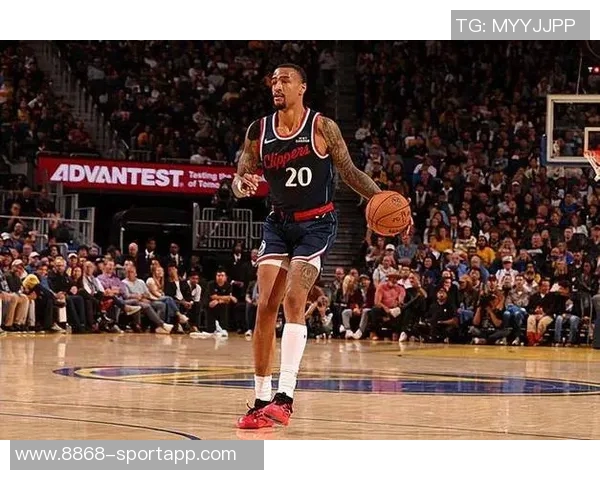 快船半场落后绿军8分小卡表现平平科林斯和怀特联手发力助球队争胜