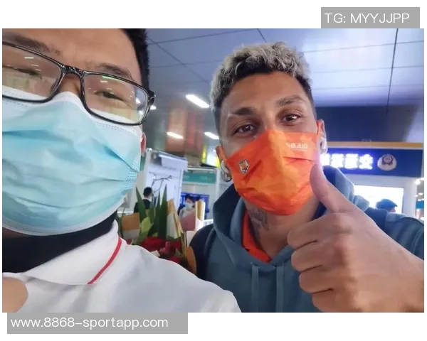 泽卡表达对瓦科的强烈期望希望明年能与其并肩作战