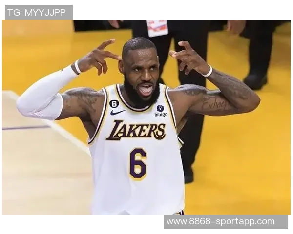 杨毅解读湖人未来策略与詹姆斯续约的真实关系