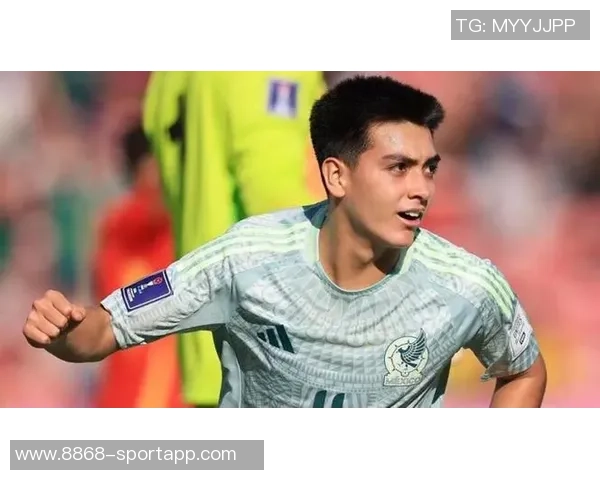 皇马与巴萨均关注墨西哥新星莫拉签约讨论尚早