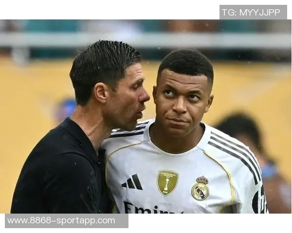 今日趣图：阿莫林的千古冤屈与姆巴佩的完美公式共同守护阿隆索的传奇故事